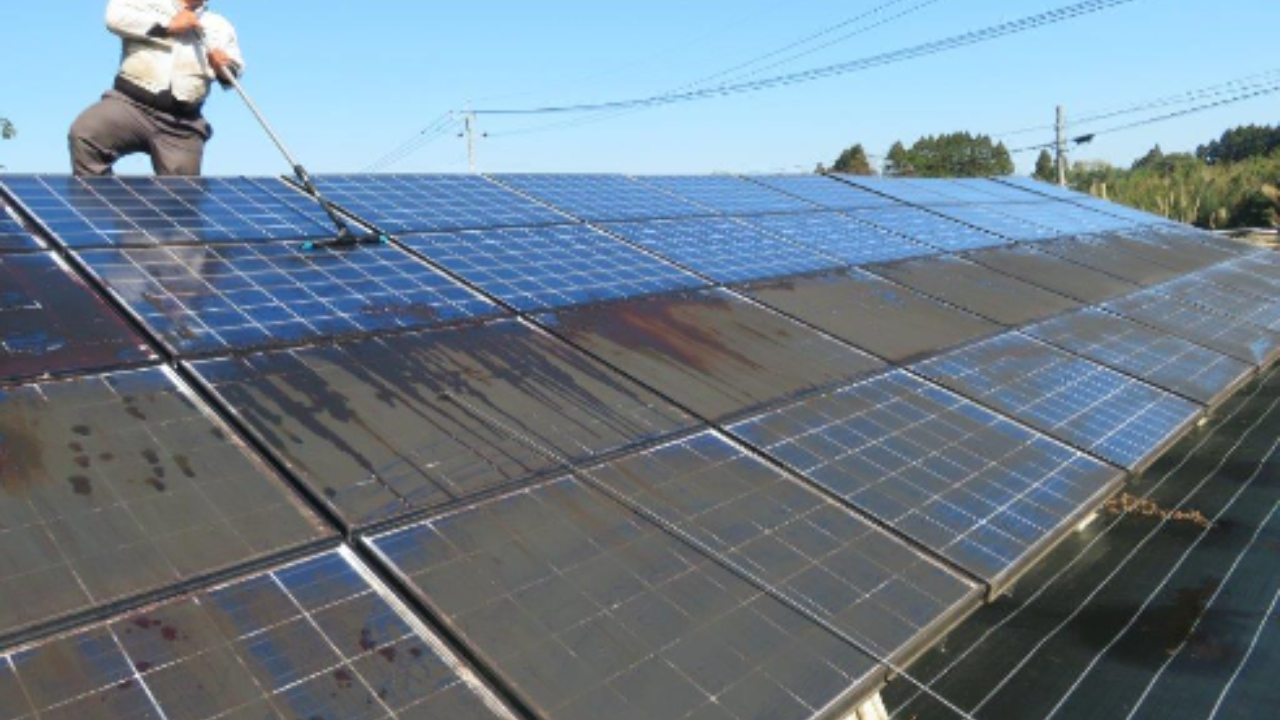 太陽光発電のパネル寿命は何年？効率を維持するための延命対策を徹底解説