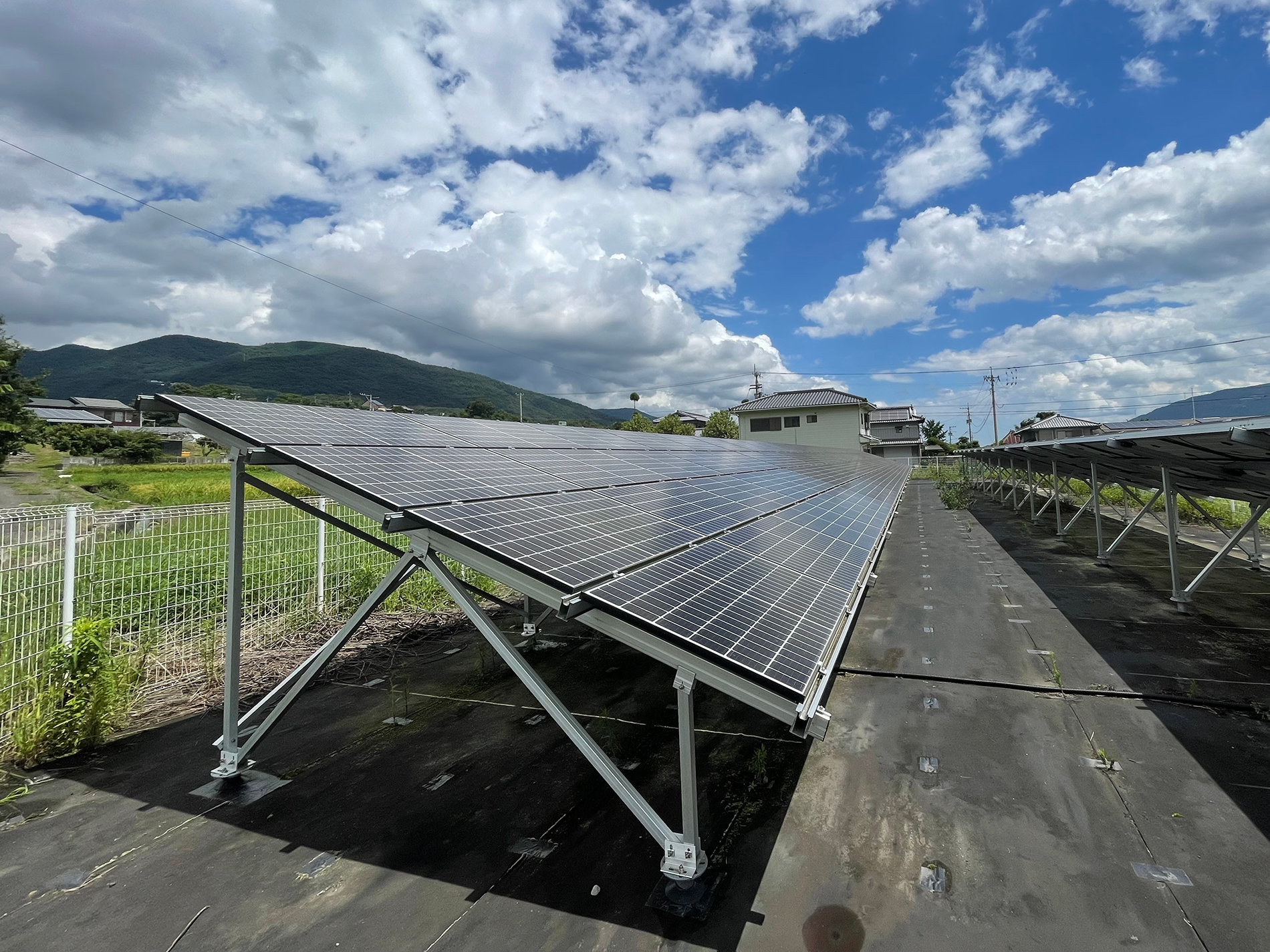 ヒラソルの評判と口コミは信頼できる？太陽光発電システムのメリット・デメリットを比較